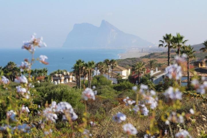 2127-Superb 2 Bedrooms , Lovely Terraces And Pool San Roque  Exterior photo